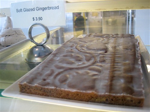 img_4146 Soft-glazed gingerbread truly fit for a house